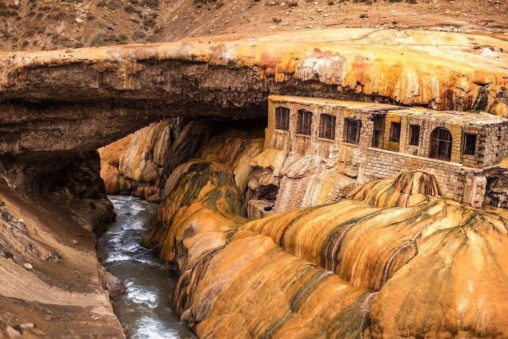 فندق أريوستو ميندوزا المظهر الخارجي الصورة