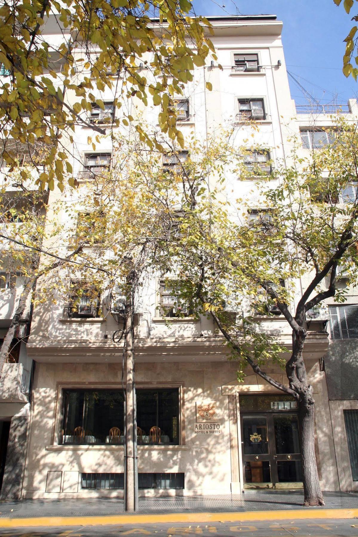 فندق أريوستو ميندوزا المظهر الخارجي الصورة